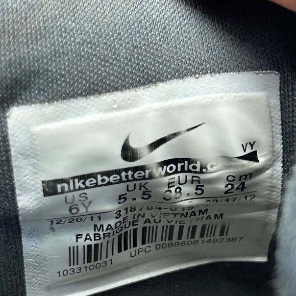 Nike Delta Force Low Sneaker Athletic Shoes Gray Size 6Y Kids I 7.5 Women's - Picture 16 of 16